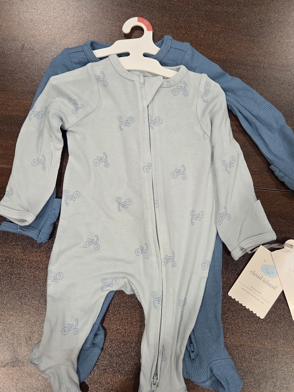 Cloud ISLAND Baby Newborn Blue Footed Sleepers. NWT